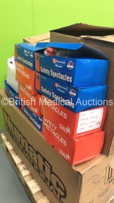 Pallet of Consumables Including Oral / Enteral Dispensers, 3CS Safety Spectacles and Clear Face Shields (Out of Date) - 3