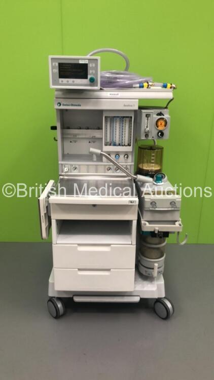 Datex-Ohmeda Aestiva/5 Anaesthesia Machine with Datex-Ohmeda 7900 SmartVent Software Version 4.8 PSVPro, Oxygen Mixer, Bellows, Absorber and Hoses (Powers Up) *S/N AMRN01151*