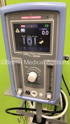 Carefusion Infant Flow SiPAP Part No 675-CFG-004 on Stand with Viasys Infant Flow SiPAP Transducer Interface 677.002 and Hoses (Powers Up) *Mfd 11/2006* - 3