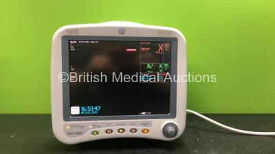 GE Dash 4000 Patient Monitor Including ECG, NBP, CO2, BP1/3, BP2/4, SpO2 and Temp/CO Options with 1 x SM-201 Battery (Powers Up) *SN SD009172139GA* *GH*