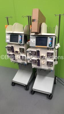 2 x Fresenius Medical Care MultiFiltrate Dialysis Machines Software Version 5.2 en (Both Power Up) *S/N 0MUG5286 / 0MUG4947* - 4