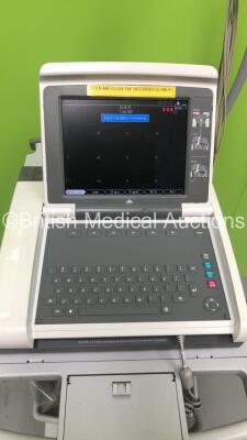 GE MAC 5500 HD ECG Machine on Stand (Powers Up) *S/N SGM12313277PA* - 2