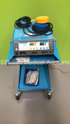 Valleylab Force FX-8CS Electrosurgical / Diathermy Unit with Footswitches on Trolley (Powers Up) *S/N SF9F04505A*