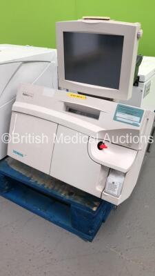 Bayer Healthcare Rapidlab 1200 Series (Powers Up - Damage to Screen Mounting) *S/N 012994* - 2