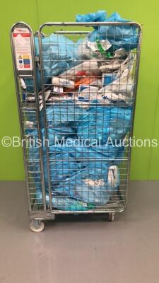 Cage of Mixed Consumables Including Intersurgical Nebulizer Circuits, Tracheal Tube Bougies and Handsafe Nitrile Examination Gloves (Cage Not Included - Out of Date) - 2