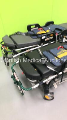 2 x Ferno Pegasus Hydraulic Ambulance Stretchers with Mattresses (Hydraulics Tested Working) - 4