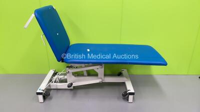 Plinth 2000 Hydraulic Patient Examination Couch (Hydraulics Tested Working-Cushion Not Attached)