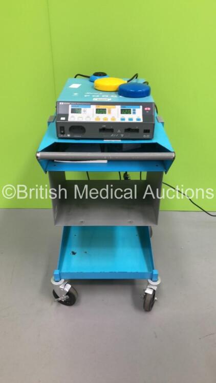 Valleylab Force FX-8C Electrosurgical / Diathermy Unit with Footswitch (Powers Up)