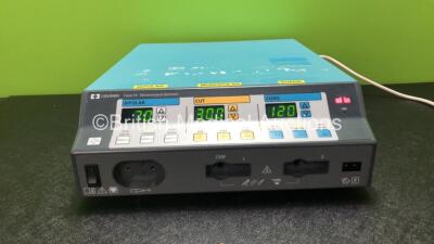 Valleylab Force FX 8C Electrosurgical Generator *Mfd 07-2006* (Powers Up)