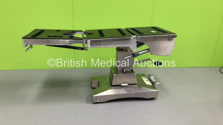 Eschmann MR Hydraulic Manual Operating Table * Missing Cushions and 1 x Attachment * (Hydraulics Tested Working)