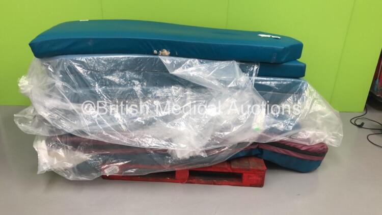 7 x Hospital Bed/ Patient Trolley Mattresses * On Pallet *