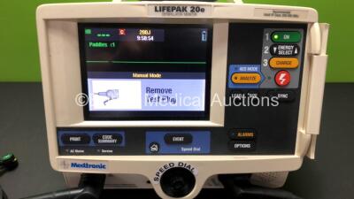 Medtronic Physio Control Lifepak 20e Defibrillator / Monitor with ECG and Printer Options, 1 x ECG Lead and 1 x Paddle Lead *Mfd 2008* (Powers Up) *36321333* - 2