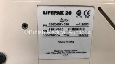 2 x Medtronic Physio Control Lifepak 20 Defibrillator / Monitors with ECG and Printer Options (Both Power Up) *GL* **31809784 - 32914940** - 7