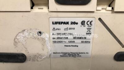 Medtronic Lifepak 20e Defibrillator with ECG and Printer Options with Paddle Lead and 3 Lead ECG Lead *Mfd 2010* (Powers Up with Service Light) - 4