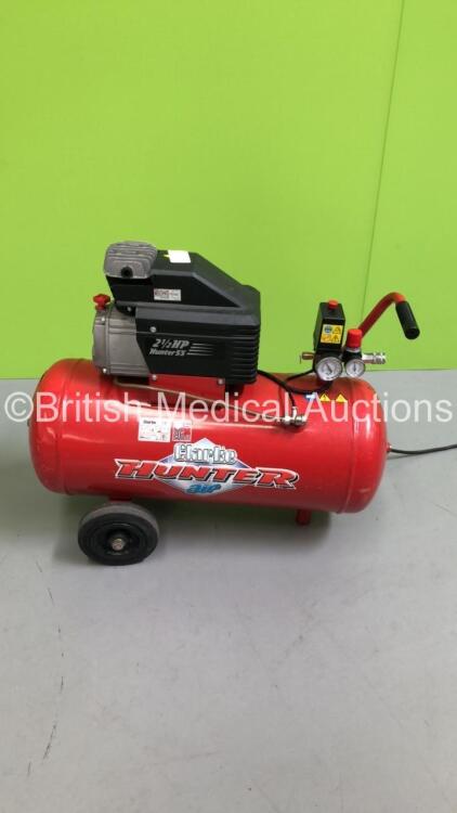 Clarke Hunter Air Compressor (Powers Up)