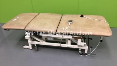 Akron Electric 3-Way Patient Examination Couch with Controller (Powers Up-Damage to Cushion-See Photo)