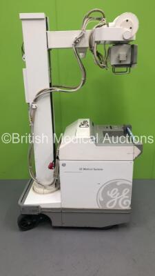 GE AMX 4 Plus IEC Mobile X-Ray Model 2275938 with Exposure Hand Trigger (No Power-Tested with Stock Key-Key Not Included-General Wear to Casing-See Photos) * SN 977024WK9 * * Mfd December 2002 *