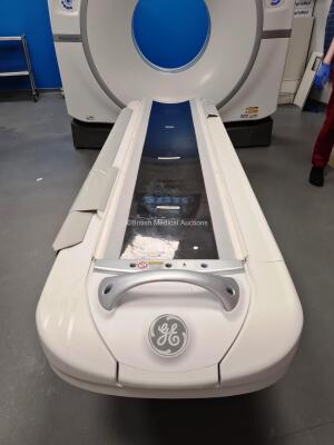 GE EVO CT Table *Mfd - Feb 2020* Model - 5122080-12 *OEM Deinstalled from a Working Clinical Environment *Table Only, Scanner Not Included* **CM4GT2000107HM**