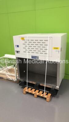 The Baker Company Edgegard Model EGB-4252 Bio-Safety Cabinet with Stand (No Power) *S/N 67691* **Pallet**