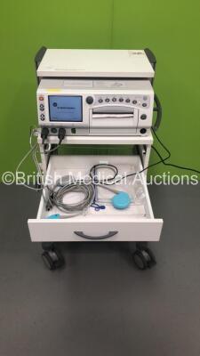 GE 250cx Series Fetal Monitor on Stand with 2 x US Transducers,1 x TOCO Transducer and 1 x Control Finger Trigger (Powers Up) *W*