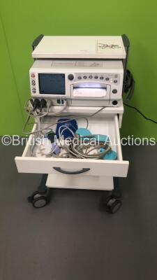 GE 250cx Series Fetal Monitor on Stand with 2 x US Transducers,1 x TOCO Transducer,1 x BP Hose,1 x BP Cuff and 1 x SpO2 Finger Sensor (Powers Up) *W*