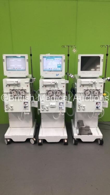 3 x B.Braun Dialog + Dialysis Machines Software Version 8.2A - Running Hours 16498 / 11046 with Hoses (All Power Up-1 x Touch Screen Not Working-Unable to Obtain Hours) * SN 47071 / 90957 / 28430 *