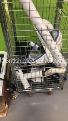 2 x Eschmann Operating Theatre Lights with Arms and Accessories * On Pallet * (Cage Not Included) - 3