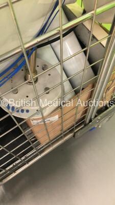 2 x Eschmann Operating Theatre Lights with Arms and Accessories * On Pallet * (Cage Not Included) - 6