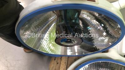 2 x Eschmann Operating Theatre Lights with Arms * On Pallet * - 3