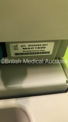 GE MAC 1600 ECG Machine on Stand with 10 Lead ECG Leads (Powers Up) *S/N SDE09400010NA* ***IR110*** - 5