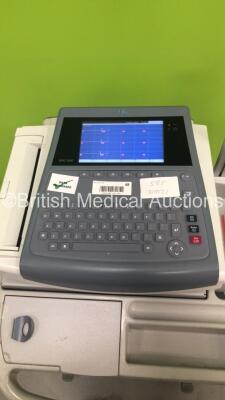 GE MAC 1600 ECG Machine on Stand (Powers Up) *S/N SDE094000022NA* - 2