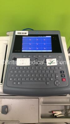 GE MAC1600 ECG Machine on Stand with 1 x 10-Lead ECG Lead (Powers Up) * SN SDE08460010NA * - 3