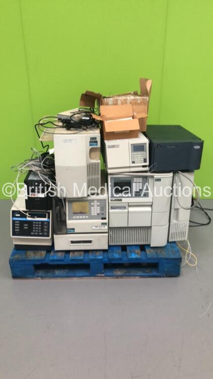 Large Mixed Pallet of Laboratory Equipment Including 1 x Waters 2695 Separations Module,1 x Waters 2475 Multi Fluorescence Detector,1 x Waters 2489 UV/Vis Detector,1 x Waters 1515 Isocratic HPLC Pump,1 x Waters 717 Plus Autosampler,1 x APC UPS Unit and ES