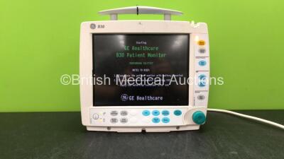 GE B30 Patient Monitor with 2 x GE SM 201-6 Batteries *Mfd 2011* (Powers Up with Missing Light and Cracked Casing-See Photo) *SN SF311082869WA*