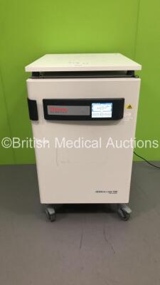 Thermo Scientific HERAcell VIOS 160i CO2 Incubator (Powers Up) * Mfd 2017 *