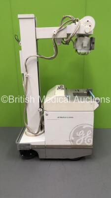 GE AMX 4 Plus Mobile X-Ray Model 2275938 with Exposure Hand Trigger and Key (Powers Up with Key-Key Included) * SN 999939WK2 * * June 2005 *