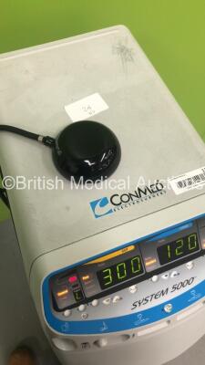 ConMed System 5000 Electrosurgical / Diathermy Unit on Stand with Dome Footswitch (Powers Up) *S/N 09JGP020* - 4