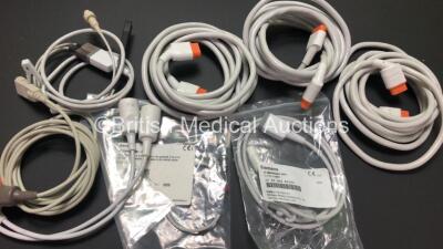 Job Lot Including 1 x Datascope Accutorr Plus Monitor, 3 x Siemens Hemomed Modules with 7 x Various Cables and 2 x Siemens Drager Infinity Docking Stations - 5