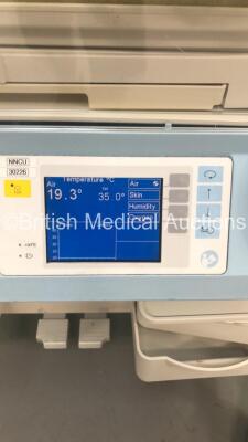 Drager Isolette 8000 Infant Incubator Version * Missing Mattress * (Powers Up) * Mfd 2010 * - 3