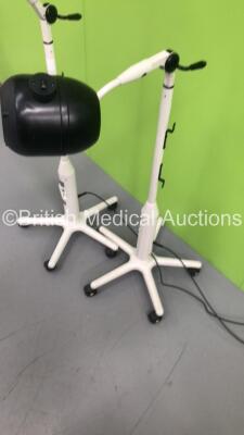 2 x Daray Patient Examination Lamps on Stands (Both Power Up) *S/N 301613 / 301614* - 4