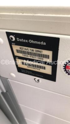 Datex-Ohmeda Aestiva/5 Anaesthesia Machine with Datex-Ohmeda 7100 Ventilator Software Version 7.1 with Bellows, Absorber and Hoses (Powers Up - Incomplete - See Pictures) - 6