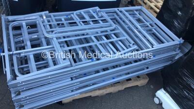 30 x Emergency Hospital Beds with Accessories (See All Pictures) - 13