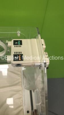 Hill-Rom Air Shields Isolette C2000 Infant Incubator Version 2.06 with Mattress (Powers Up-Power Input Damaged and Window Catch Damaged-See Photos) * SN TJ09184 * - 6