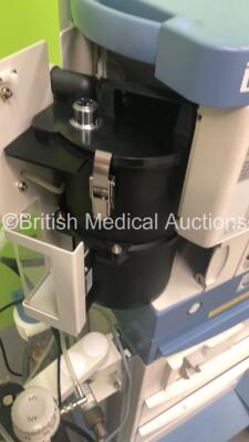 Drager Fabius Tiro Anaesthesia Machine Ref 8606000-75 Software Version 3.37a Total Hours Run 1075 Total Ventilator Hours Run 206 with Bellows,Absorber,Hoses and Oxygen Mixer (Powers Up) * SN ASFK0144 * * Mfd 2014 * - 5