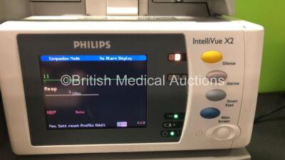 1 x Philips IntelliVue MP30 Patient Monitor *Mfd 2008* (Powers Up with Blank Screen and Alarm) with 1 x Philips IntelliVue X2 Touchscreen Module *Mfd 2008* (Powers Up) - 4