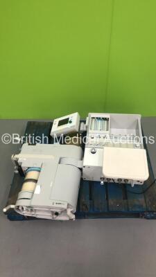 Datex-Ohmeda Aestiva/5 Anaesthesia Machine with Datex-Ohmeda 7100 Ventilator Software Version 1.4 with Bellows and Absorber (Powers Up) *S/N AMVP00200*