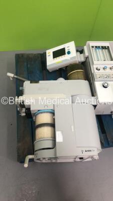 Datex-Ohmeda Aestiva/5 Anaesthesia Machine with Datex-Ohmeda 7100 Ventilator Software Version 1.4 with Bellows and Absorber (Powers Up) *S/N AMVP00200* - 2