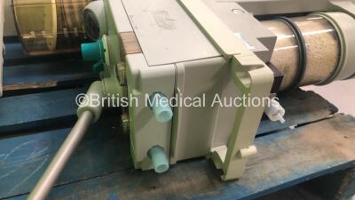 Datex-Ohmeda Aestiva/5 Anaesthesia Machine with Datex-Ohmeda 7100 Ventilator Software Version 1.4 with Bellows and Absorber (Powers Up) *S/N AMVP00200* - 5