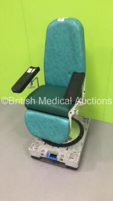 Midmark Promotal Model 2561 Chair with Armrests (Skate Not Included) * SN 052100596-188833 * - 2