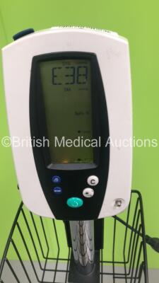 Welch Allyn Spot Vital Signs Monitor on Stand (Powers Up) * SN 200203616 * - 2